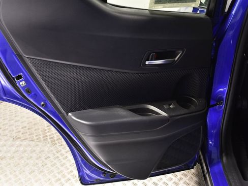 Used 2020 Toyota C-HR LE image 26