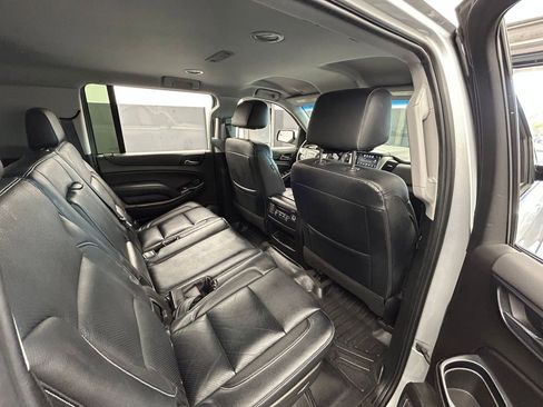 Used 2019 GMC Yukon XL SLE w/ Convenience Package image 47