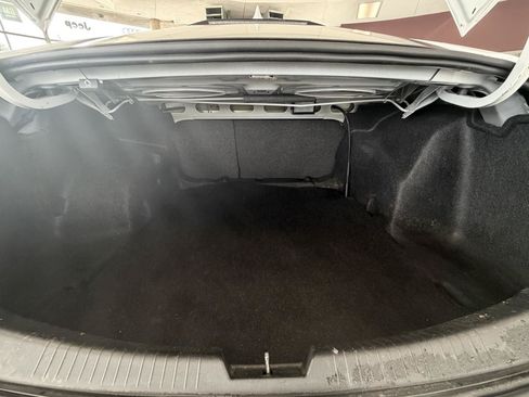 Used 2019 Chevrolet Malibu LT FWD image 26