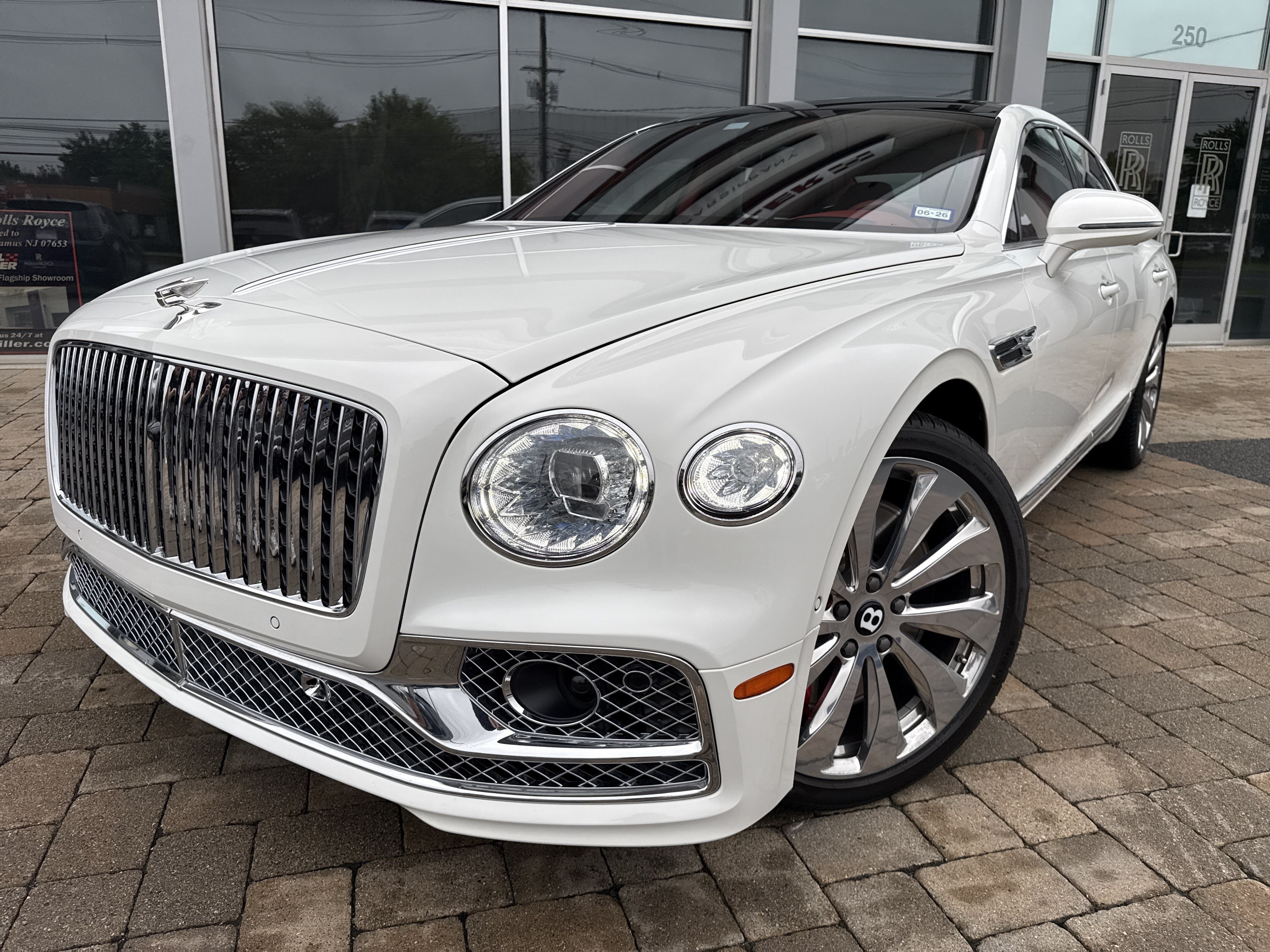 Used 2023 Bentley Flying Spur Azure AWD/4WD image 48