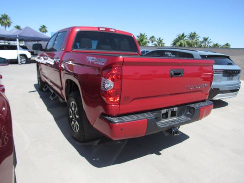 Used 2018 Toyota Tundra Limited w/ Limited Premium Package AWD/4WD image 4