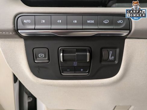 Used 2022 Cadillac Escalade Premium Luxury Platinum w/ Heavy-Duty Trailer Package AWD/4WD image 19