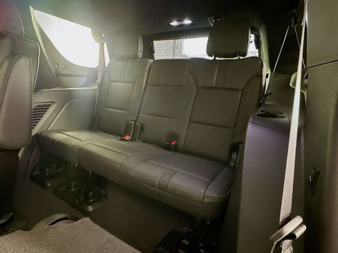 Used 2024 Chevrolet Tahoe RST w/ Luxury Package RWD image 27