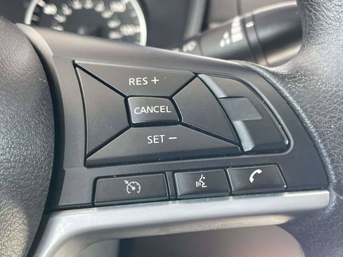 Used 2025 Nissan Altima 2.5 SV FWD image 24