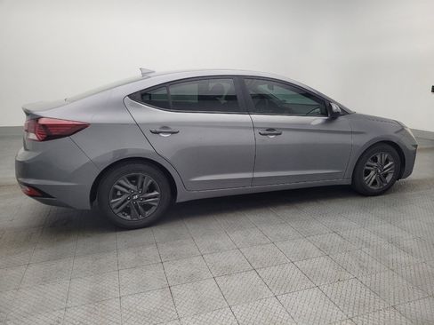 Used 2019 Hyundai Elantra SEL image 10