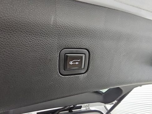 Used 2020 Buick Enclave Avenir w/ Avenir Technology Package FWD image 41