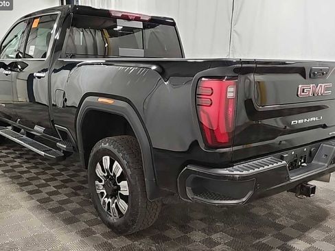 Used 2024 GMC Sierra 2500 Denali w/ Denali Reserve Package image 7
