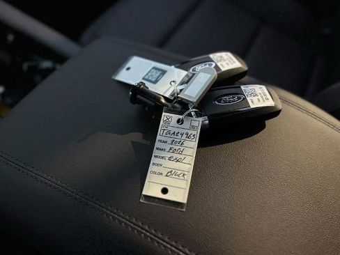 New 2026 Ford Explorer Platinum image 37