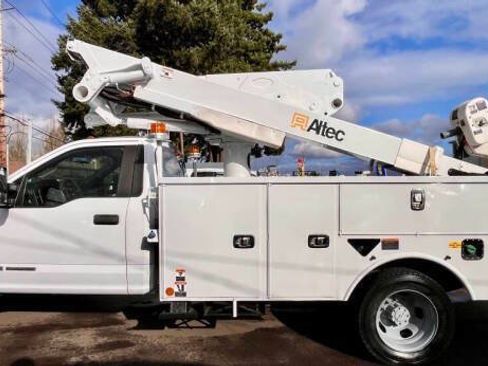 Used 2019 Ford F550 4x4 Regular Cab Super Duty image 4