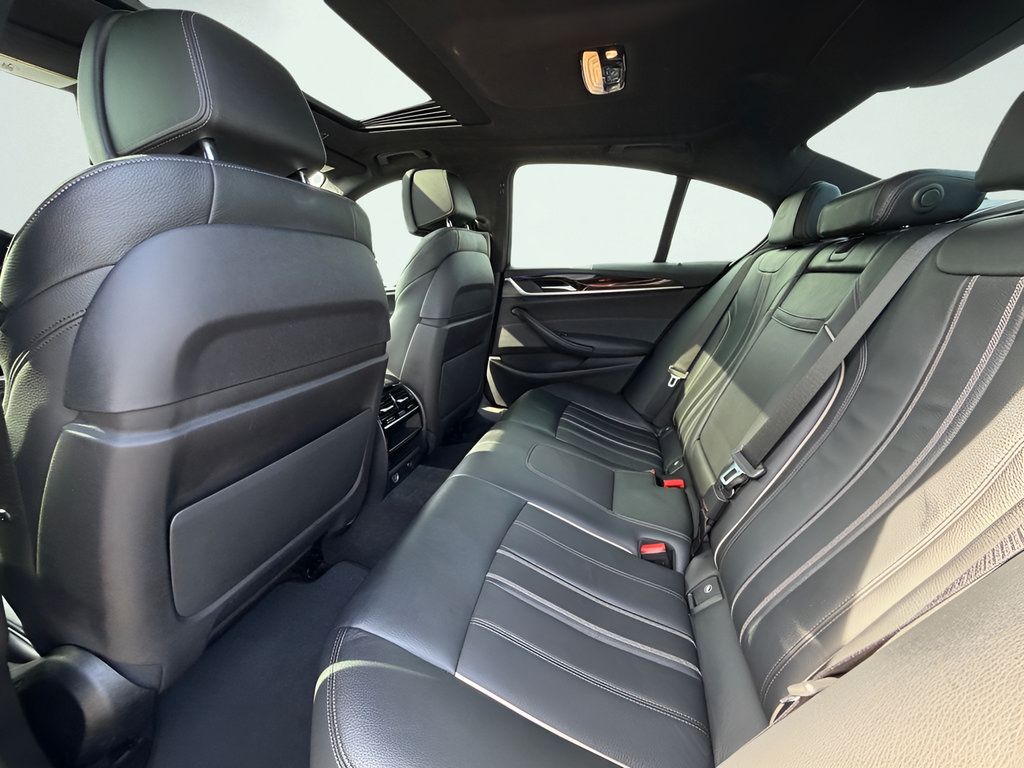 Used 2019 BMW 530i xDrive w/ Luxury Package AWD/4WD image 18