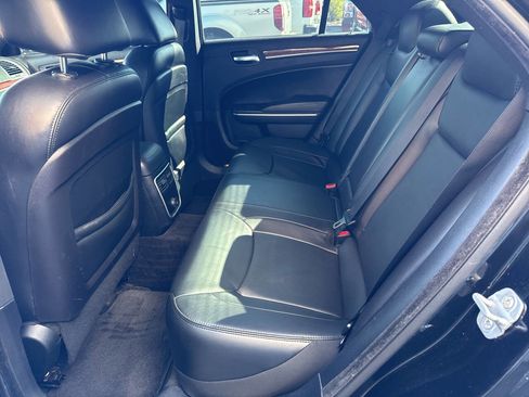 Used 2014 Chrysler 300 AWD image 17