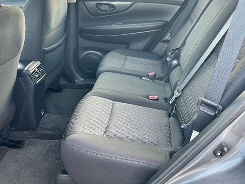 Used 2020 Nissan Rogue S image 8