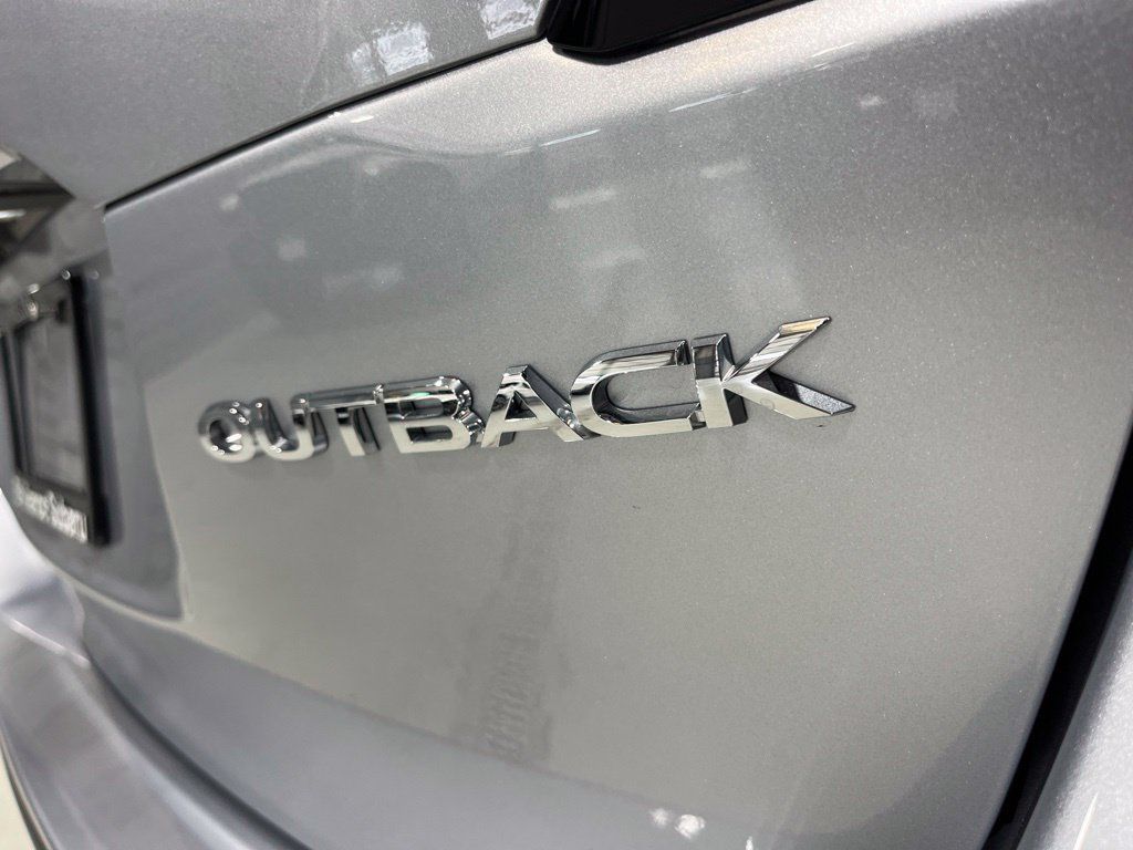 Certified 2025 Subaru Outback Premium AWD/4WD image 38