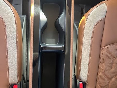 New 2026 Nissan Pathfinder Platinum image 22