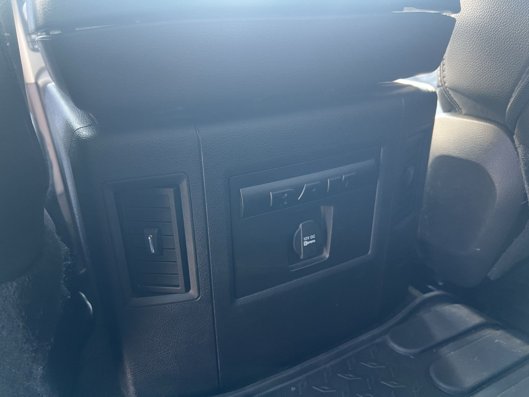 Used 2015 RAM 1500 Sport w/ Remote Start & Security Group AWD/4WD image 19