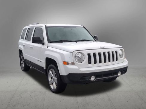 Used 2016 Jeep Patriot High Altitude image 8
