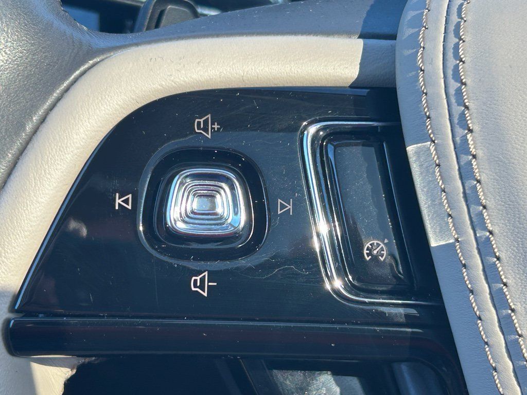 Used 2023 Lincoln Aviator Reserve w/ Elements Package Plus RWD image 25