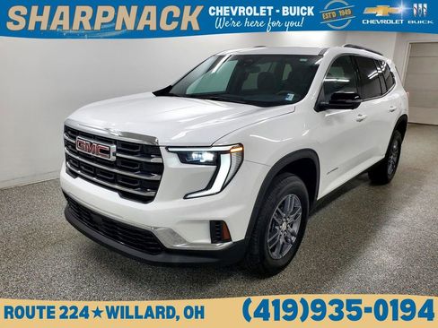 Used 2025 GMC Acadia Elevation image 1