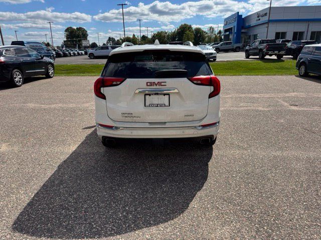Used 2019 GMC Terrain Denali w/ GMC Pro Grade Package AWD/4WD image 6