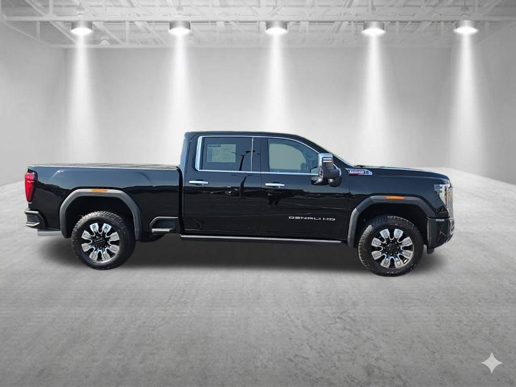 Certified 2024 GMC Sierra 3500 Denali w/ Denali Reserve Package AWD/4WD image 2