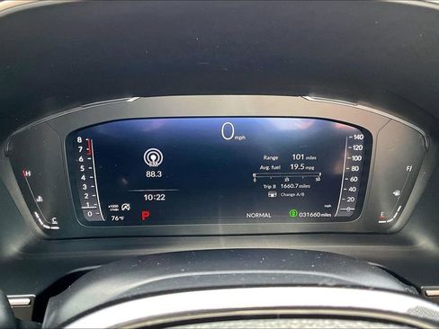 Used 2025 Honda Pilot Elite image 12