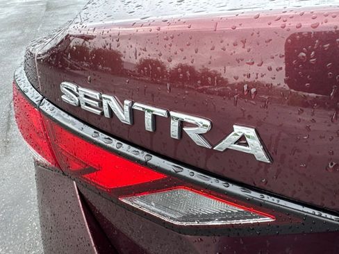 Used 2024 Nissan Sentra SV FWD image 39