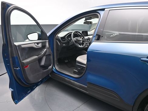 Used 2020 Ford Escape SE FWD image 8