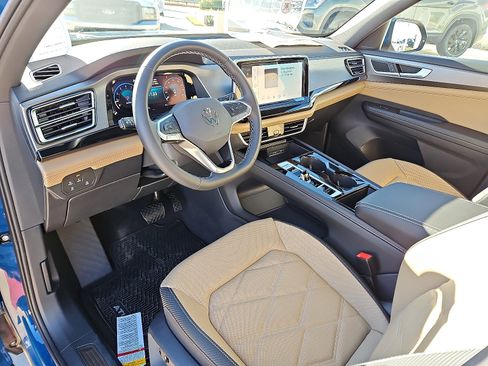 New 2026 Volkswagen Atlas Cross Sport SE image 11
