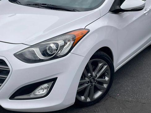 Used 2016 Hyundai Elantra GT w/ Option Group 03 FWD image 3