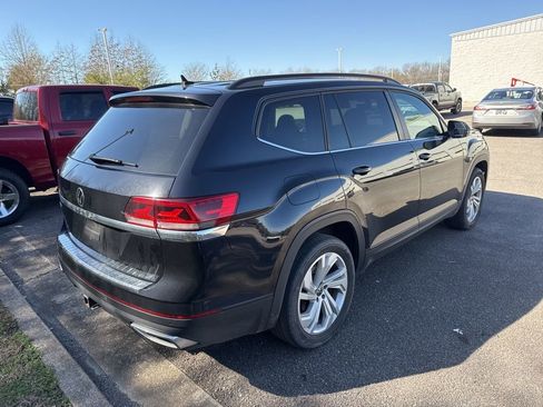 Used 2022 Volkswagen Atlas SE image 3