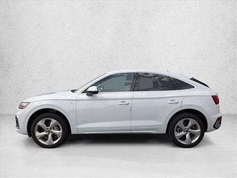 Used 2023 Audi Q5 2.0T Prestige w/ Prestige Package image 8