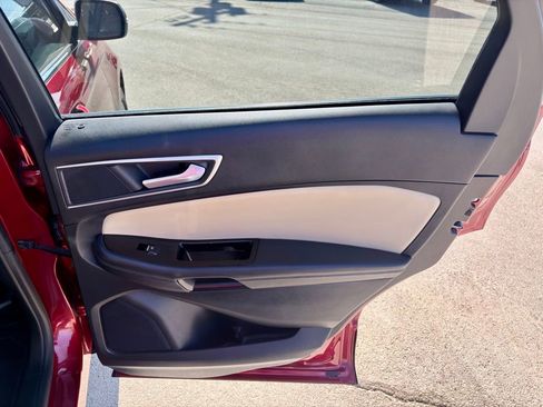 Used 2019 Ford Edge SEL w/ Equipment Group 201A image 30