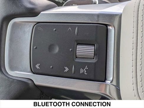 Used 2023 Land Rover Discovery HSE R-Dynamic image 15