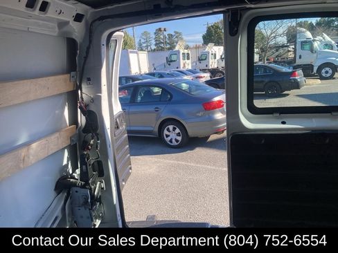 Used 2022 GMC Savana 2500 w/ Driver Convenience Package image 17