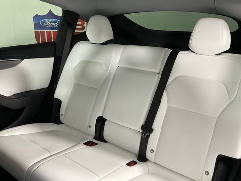 Used 2026 Tesla Model Y Long Range image 16