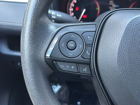 Used 2024 Toyota RAV4 LE AWD/4WD image 29