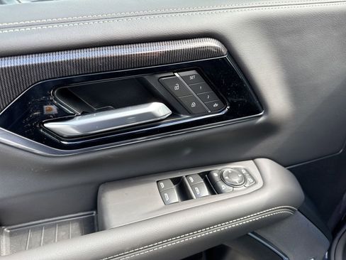 New 2026 GMC Yukon XL Elevation image 15