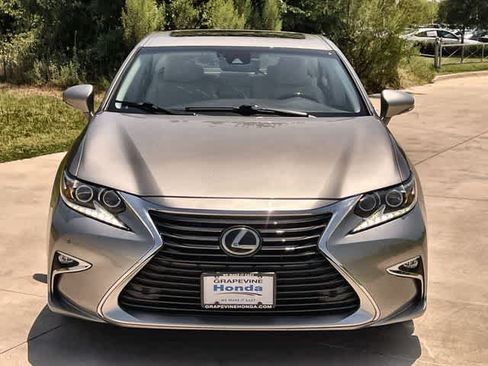 Used 2016 Lexus ES 350 w/ Luxury Package w/Wood Trim FWD image 7