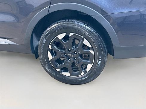 Used 2025 Kia Sorento S AWD/4WD image 5