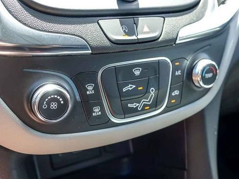 Used 2024 Chevrolet Equinox LS w/ LS Convenience Package AWD/4WD image 21