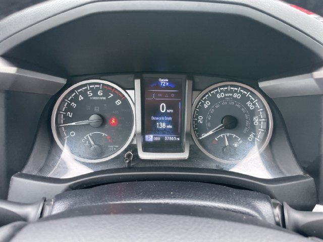 Used 2023 Toyota Tacoma SR5 w/ Technology Package AWD/4WD image 9