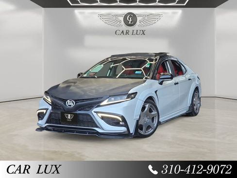 Used 2022 Toyota Camry XSE FWD image 1