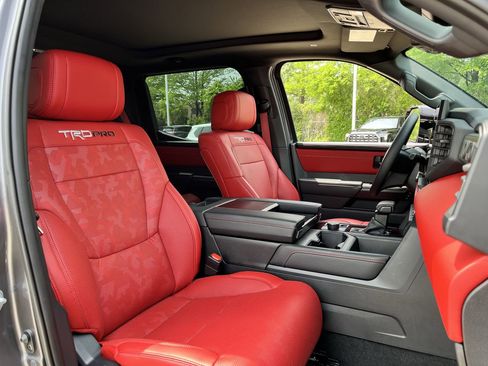 Used 2025 Toyota Tundra TRD Pro AWD/4WD image 25