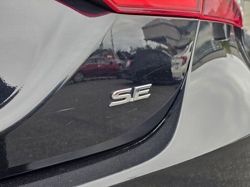 Used 2024 Toyota Camry SE FWD image 15