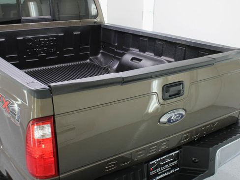Used 2015 Ford F250 Lariat w/ Chrome Package AWD/4WD image 20