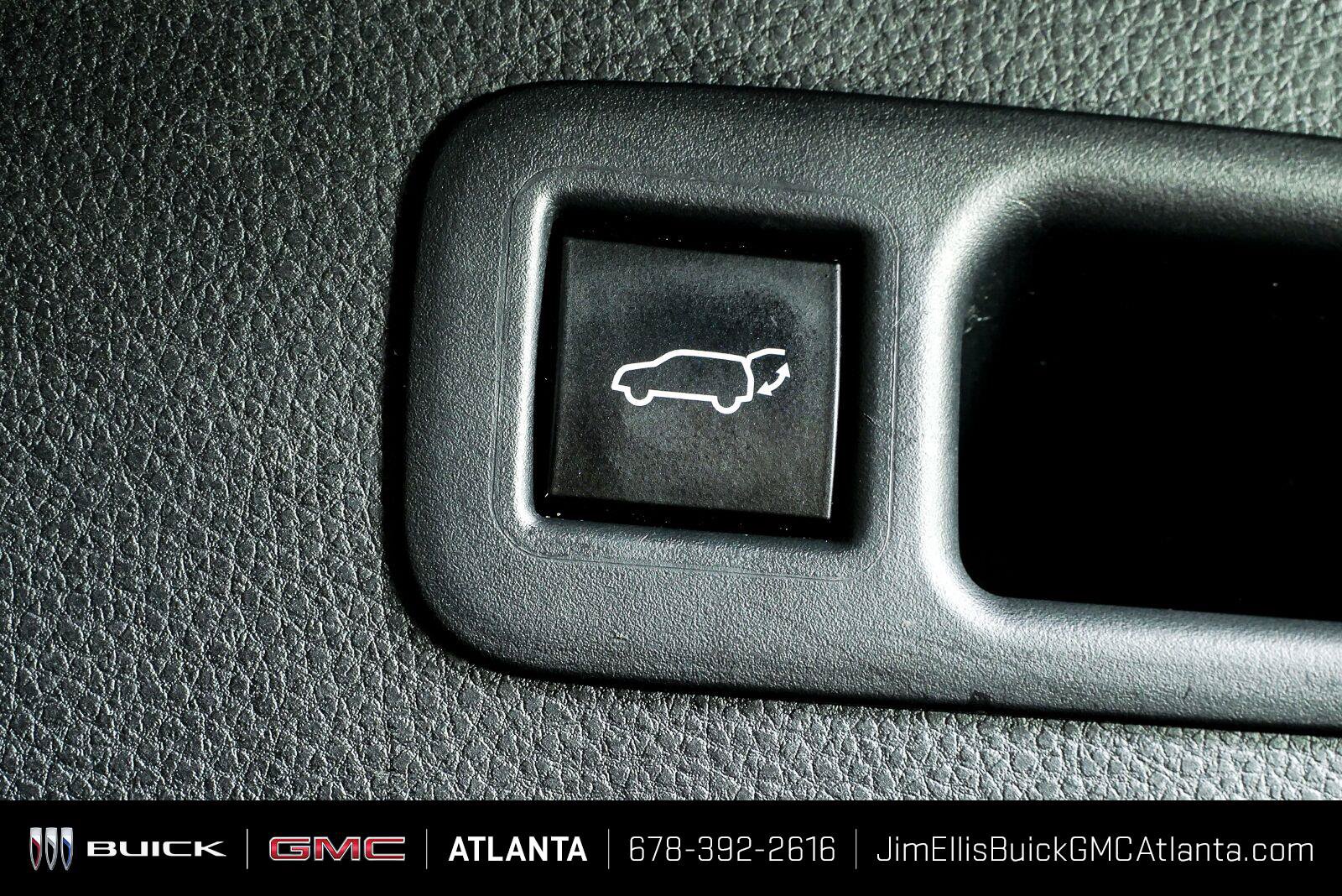 Used 2021 Toyota Highlander XLE FWD image 36