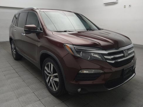 Used 2017 Honda Pilot Touring image 13