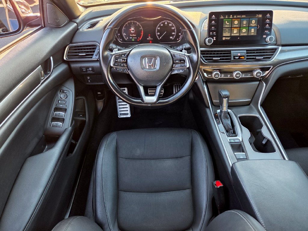 Used 2018 Honda Accord Sport image 16