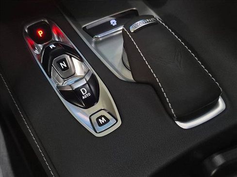 Used 2024 Chevrolet Corvette Z06 RWD image 17