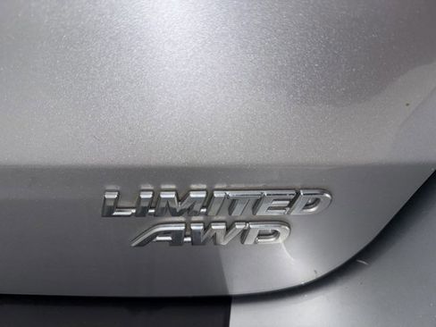 Used 2015 Toyota Sienna Limited Premium AWD/4WD image 40